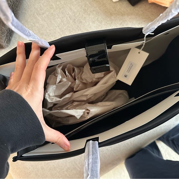 Tory Burch Black Tote Bag NEW - Picture 6 of 10